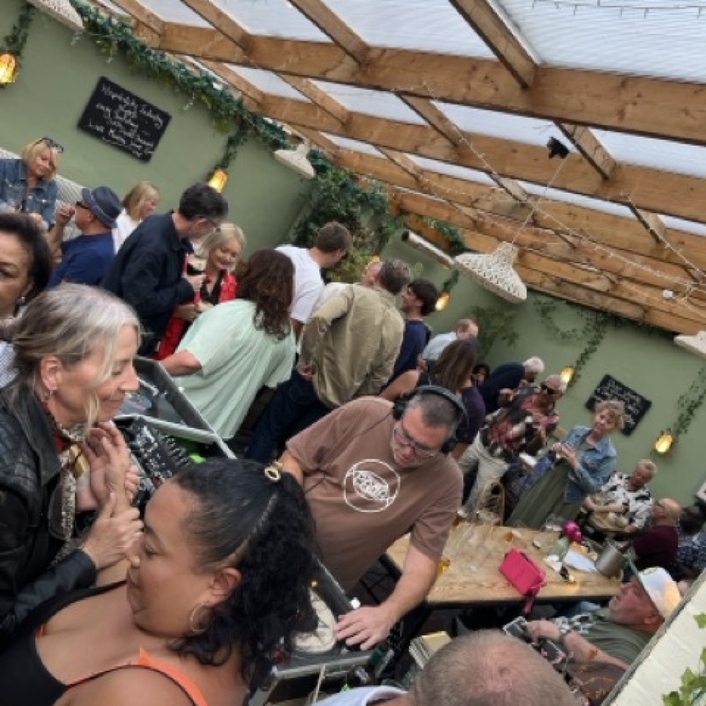 SUMMER ALL DAYER | A DROP OF THE HARD STUFF